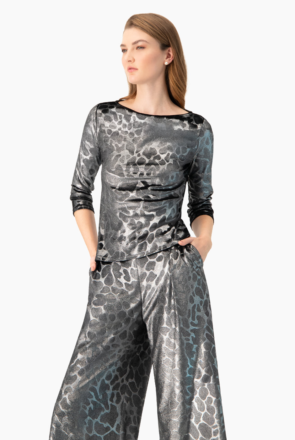 Blusa plata estampada animal print manga larga