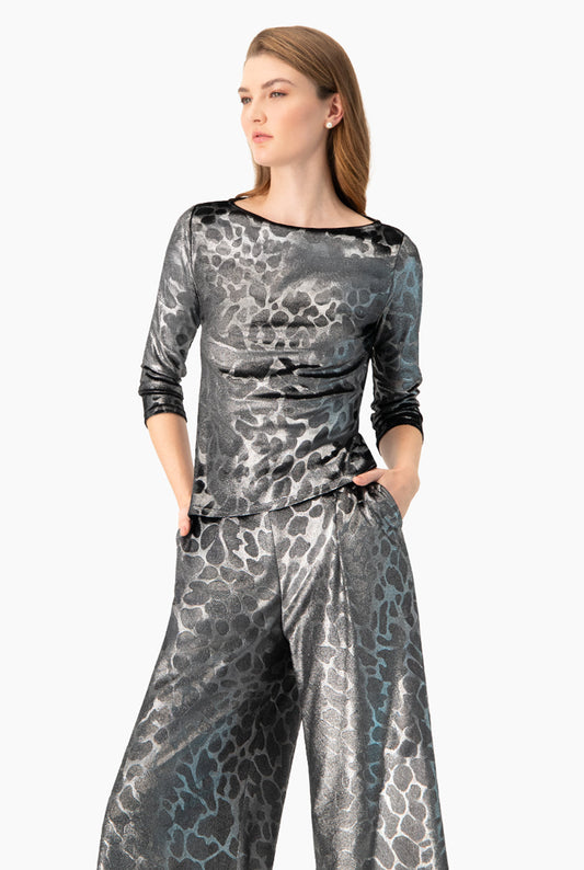 Blusa plata estampada animal print manga larga