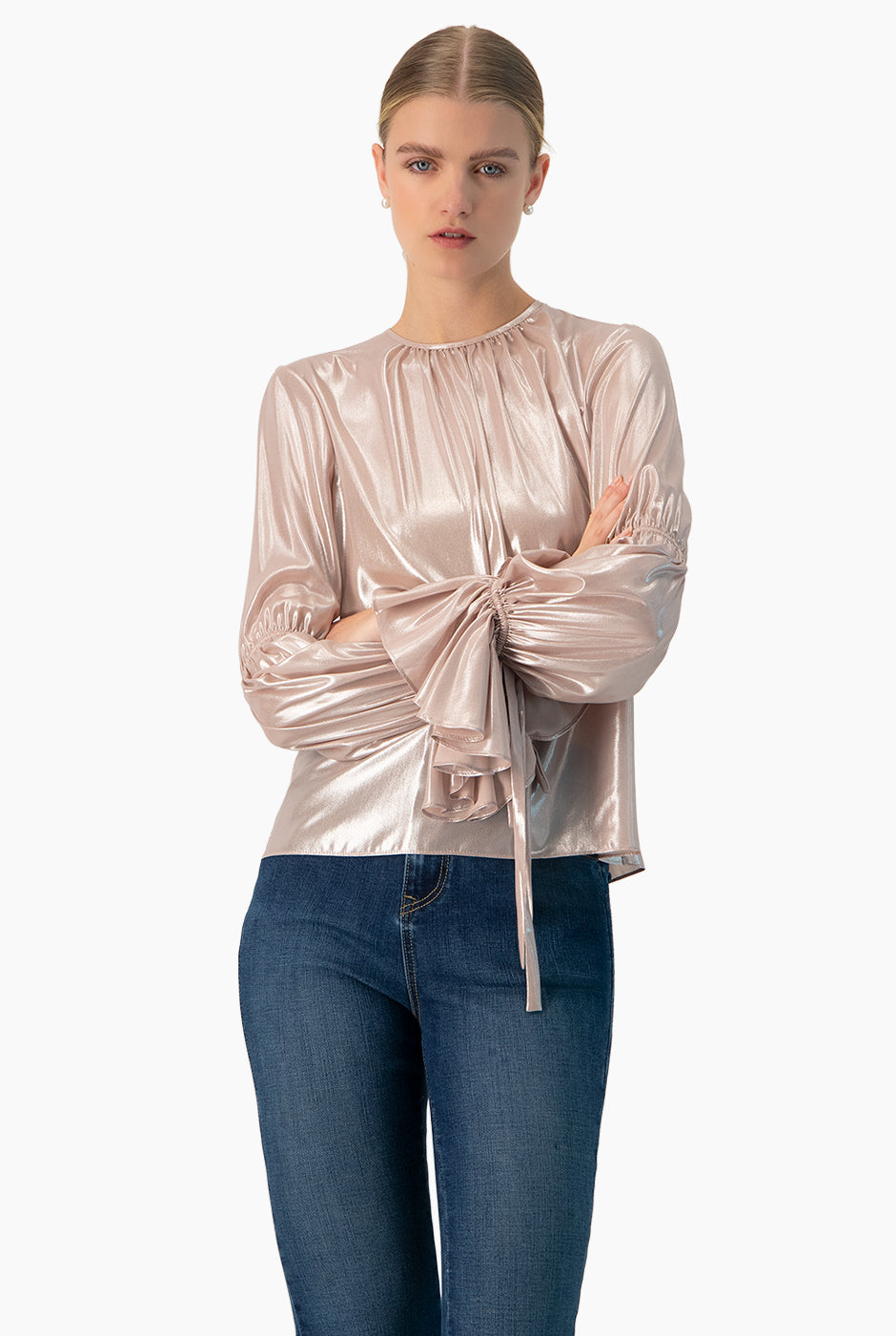 Blusa recta metalizada palo de rosa con lazos y fruncido