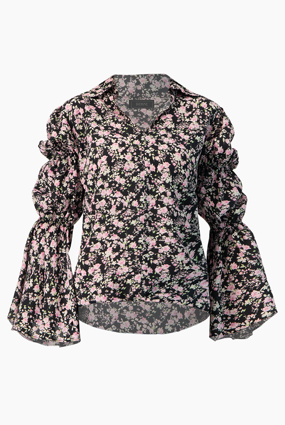 Blusa manga larga con estampado floral y cuello camisero