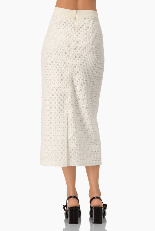 Falda midi tejida natural con cinturón y abertura trasera