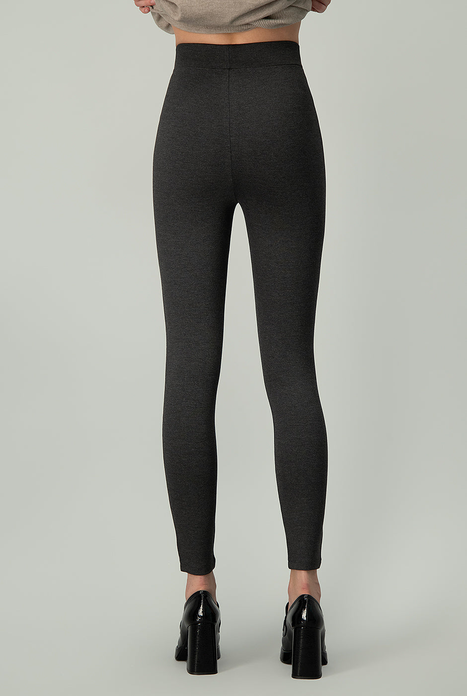Pantalón Hi-rise Stretch Gris