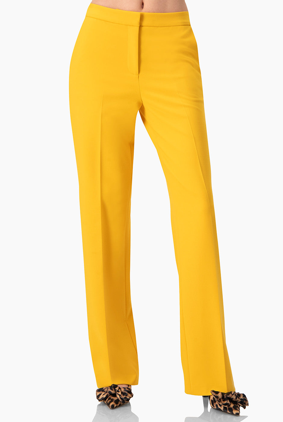 Pantalón sastreado amarillo recto con bolsillos laterales
