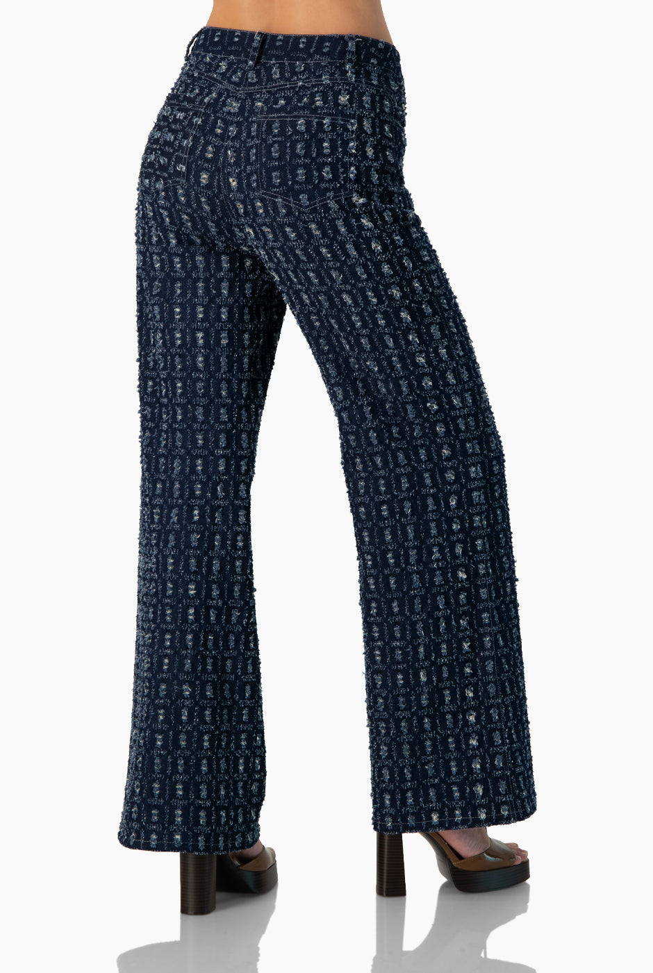 Pantalón denim recto azul marino con bolsillos