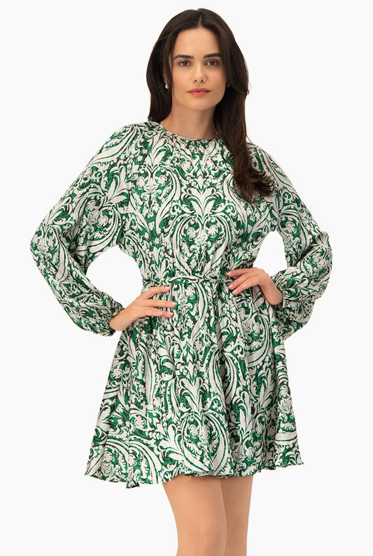 Vestido corto verde con estampado floral y mangas farol