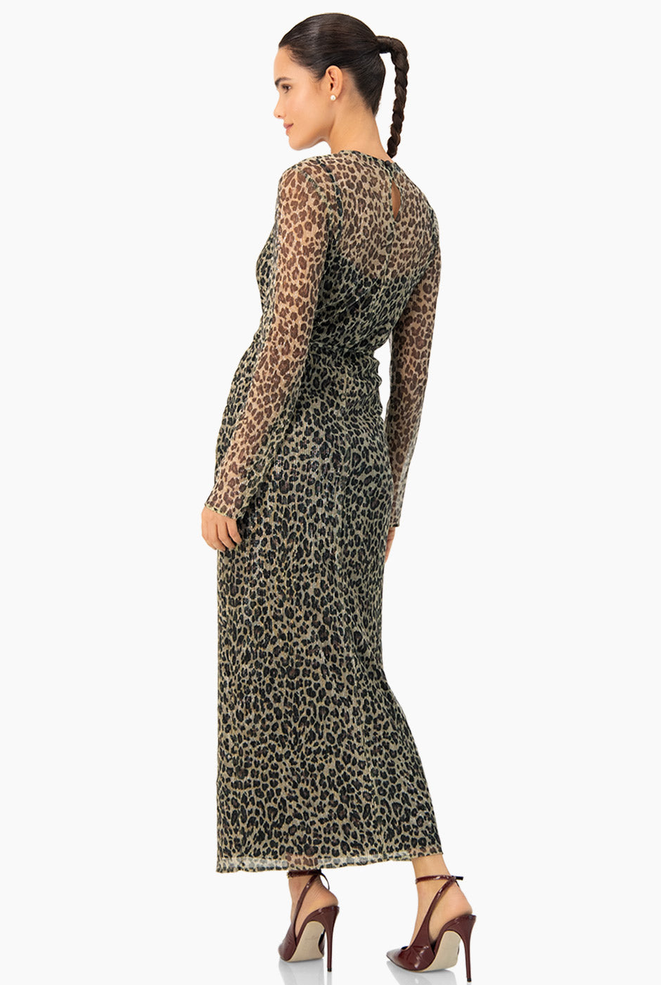 Vestido largo animal print con manga larga y lazo en cintura