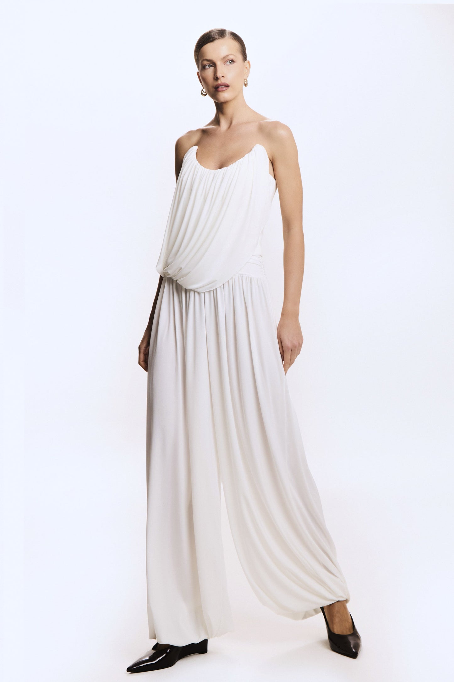 CALCA JOGGER FLUIDA COM COS FRANZIDO BARRA AJUSTADA OFF WHITE