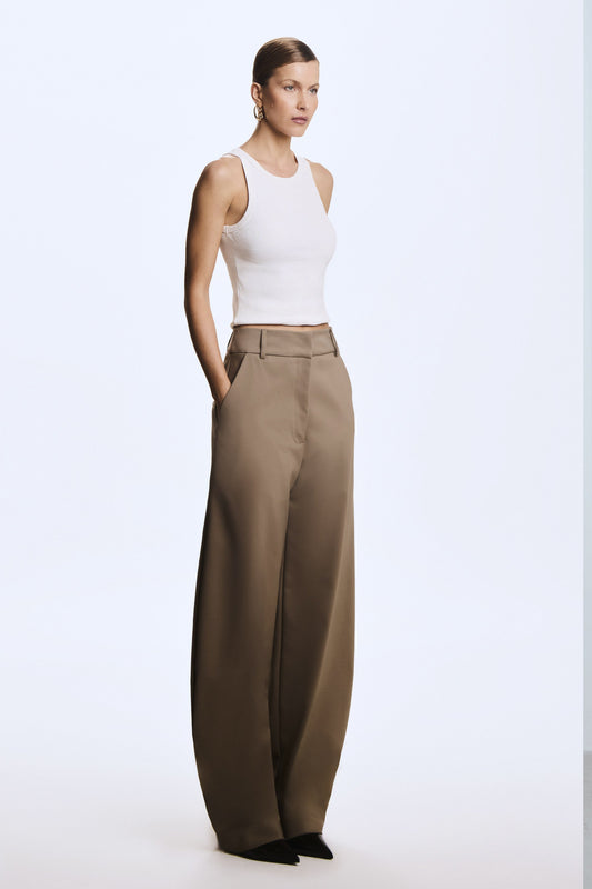 CALCA BAGGY ALFAIATARIA COM BOLSOS COSTAS CASTOR